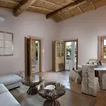 Villa Borgo Smeraldo *