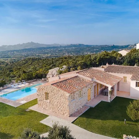 Borgo Smeraldo Βίλα Arzachena