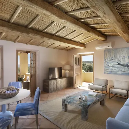 Borgo Smeraldo Villa *