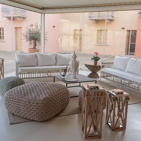 Borgo Smeraldo * 아르자케나