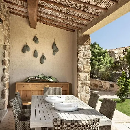 Villa Borgo Smeraldo *