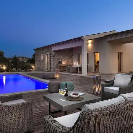 Borgo Smeraldo Βίλα Arzachena