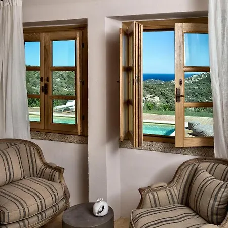 Borgo Smeraldo Βίλα